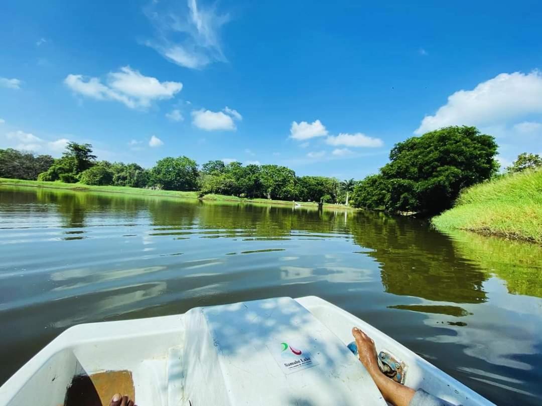 Samabe Lake Dambulla Eksteriør billede